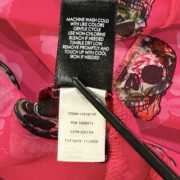 Torrid Open Kimono Womens Size 4X Pink Chiffon Gothic Skull Grunge Cardigan - Picture 9 of 11